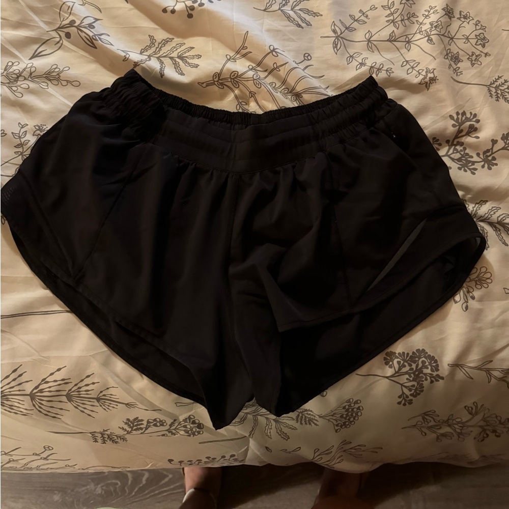 black hotty hot shorts